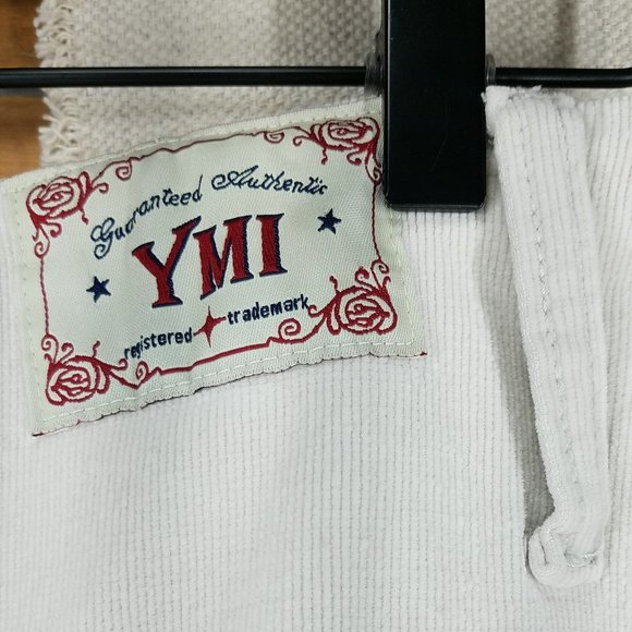 YMI Soft White Corduroy Frayed Hem Tiered Skirt Size 3 - Picture 8 of 9